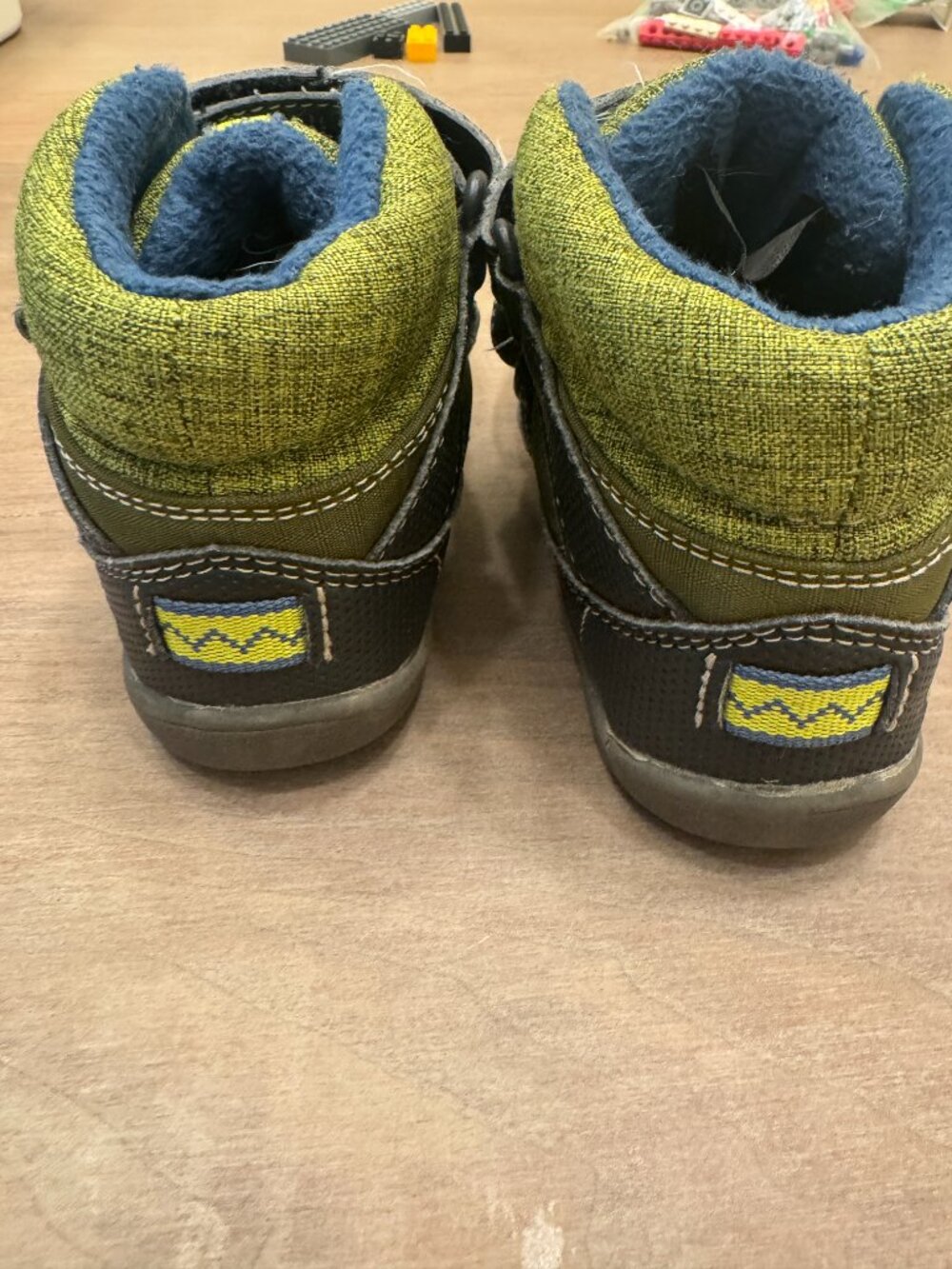See Kai Run Toddler Winter Boots Olive Green Navy Fleece-Lined Size 8 - Picture 2 of 4